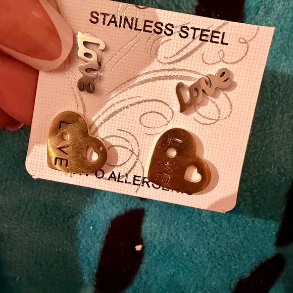 (Your Choice) Stainless Steel Hearts & Love Earrings Set - Picture 3 of 8